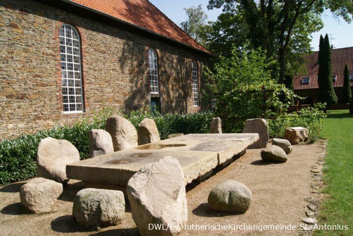 Abendmahl im Bibelgarten von Wagenfeld