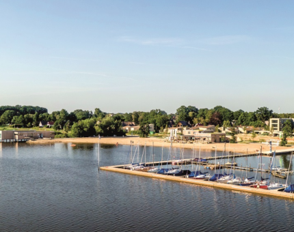 Marissa Resort Ansicht vom Wasser aus